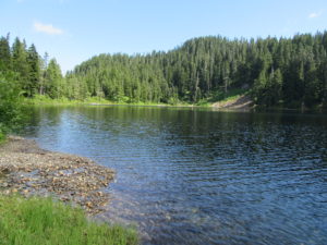 Peek-a-boo Lake — peaceful little lake and peek-a-boo mountain views ...